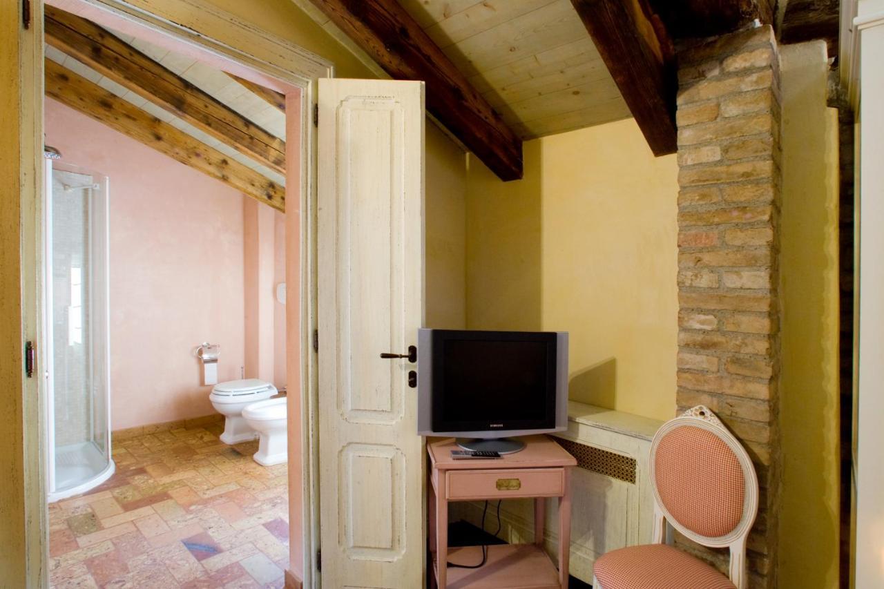 Hospitale I Mori Bed & Breakfast Asola Exterior foto
