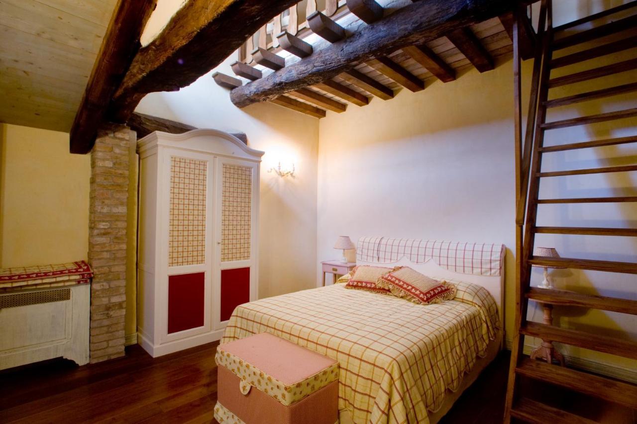 Hospitale I Mori Bed & Breakfast Asola Exterior foto